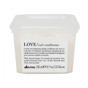 KONDICIONIERIUS GARBANOTIEMS PLAUKAMS PH: 4 | LOVE CURL Kondicionieriai