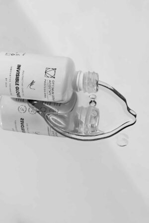 “Nematomos pirštinės” – apsauginis rankų priežiūros aliejus Kūnui 2