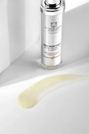 KREMAS RIEBIAI ODAI SU RETINOLIU IR JUODOJO KMYNO ALIEJUMI, 50 ML Kremai 2